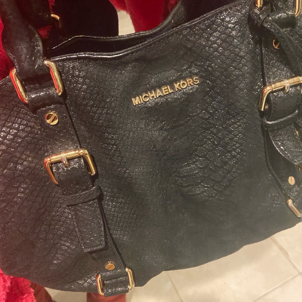 Michael Kors Black Snakeskin Shoulder Bag - Picture 9 of 11